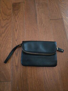 TALBOTS black wristlet purse like new!!